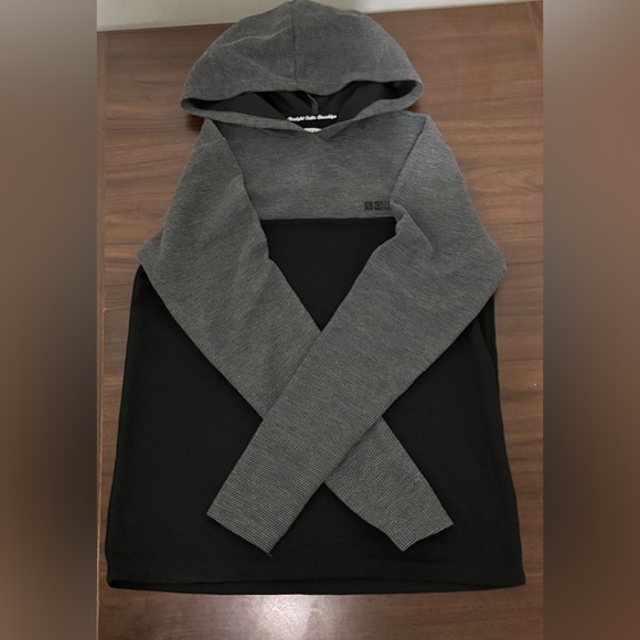 Straight Outta Brooklyn men's black and gray hooded long sleeve t-shirt size S - Picture 5 of 7